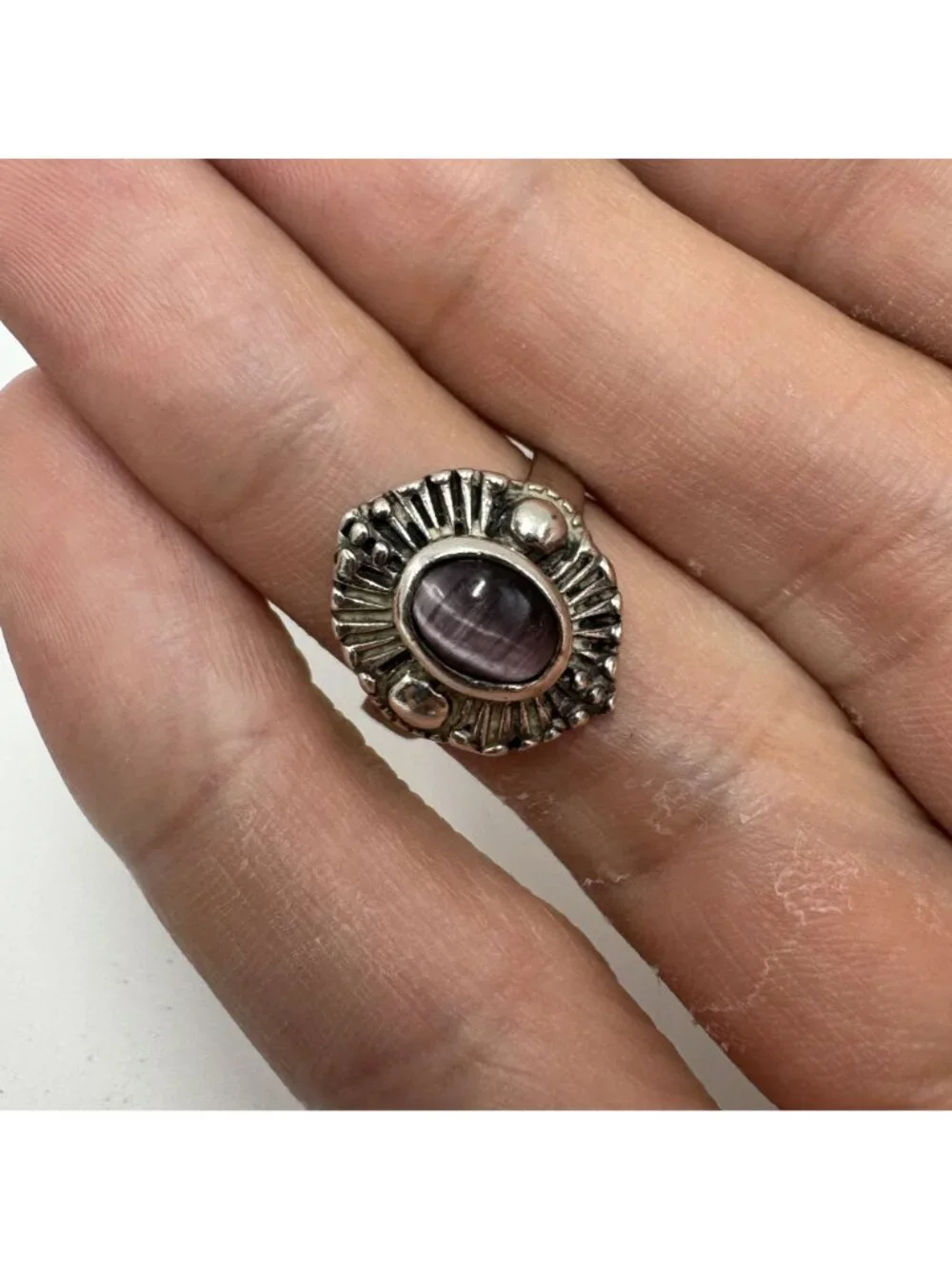 Sterling Silver 925 Purple Cat's Eye Bezel Set Statement Ring Size 5.75